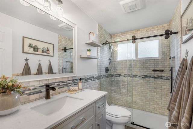 14118 83rd Place NE, Kirkland, WA 98034