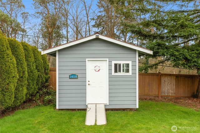 14118 83rd Place NE, Kirkland, WA 98034