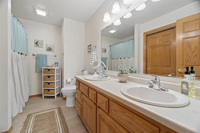 2855 FREEDOM ROAD, De Pere, WI 54115