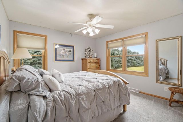 2855 FREEDOM ROAD, De Pere, WI 54115