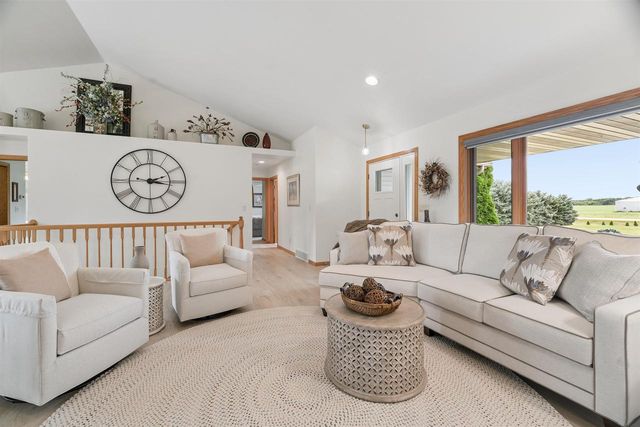 2855 FREEDOM ROAD, De Pere, WI 54115