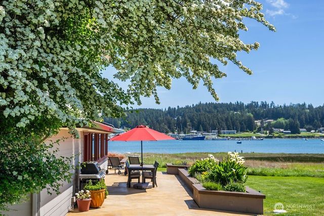 2000 Bayshore Road, Lopez Island, WA 98261