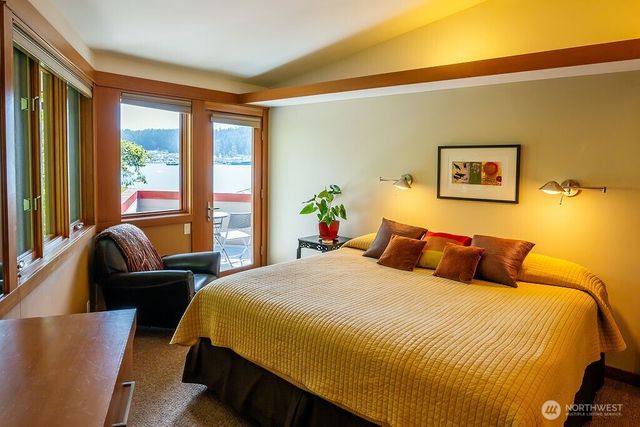 2000 Bayshore Road, Lopez Island, WA 98261