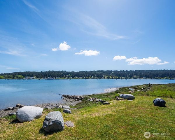 2000 Bayshore Road, Lopez Island, WA 98261