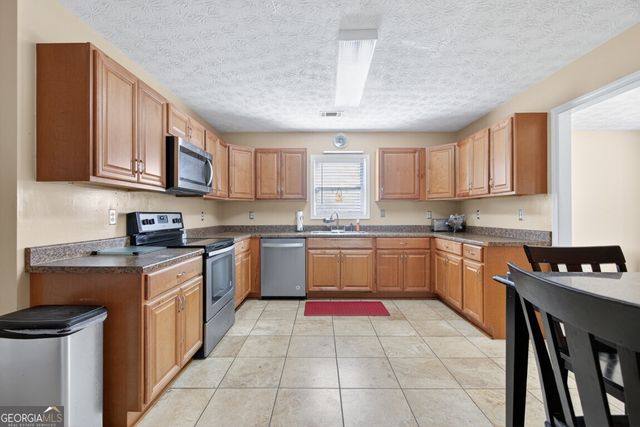 701 Muirfield Drive, Winder, GA 30680
