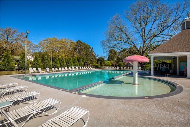 1520 Smoke Hill Drive, Hoschton, GA 30548