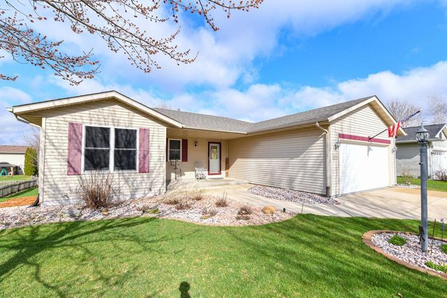 2456 Emslie DRIVE, Waukesha, WI 53188