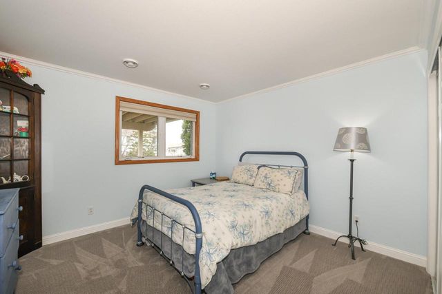2456 Emslie DRIVE, Waukesha, WI 53188