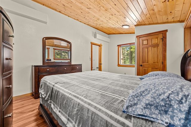 15 Howerton Road, Twisp, WA 98856