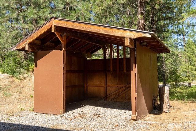 15 Howerton Road, Twisp, WA 98856