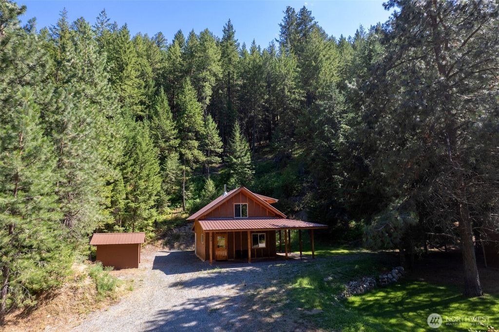 15 Howerton Road, Twisp, WA 98856