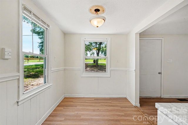 8232 Starnes Randall Road, Charlotte, NC 28215