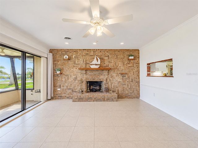 2410 RIVERSIDE DRIVE E, Bradenton, FL 34208