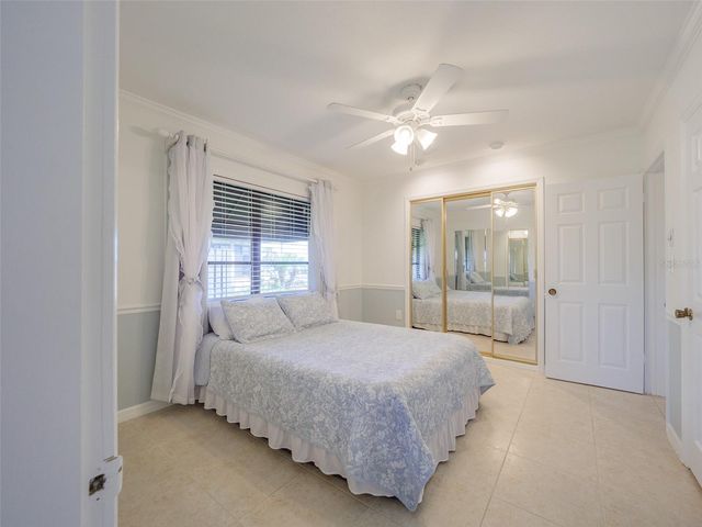 2410 RIVERSIDE DRIVE E, Bradenton, FL 34208