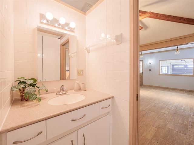 2410 RIVERSIDE DRIVE E, Bradenton, FL 34208