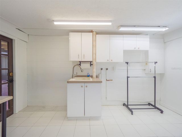 2410 RIVERSIDE DRIVE E, Bradenton, FL 34208