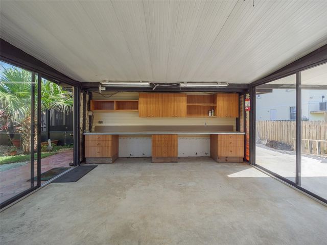 2410 RIVERSIDE DRIVE E, Bradenton, FL 34208