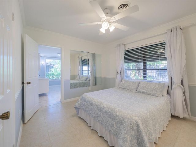 2410 RIVERSIDE DRIVE E, Bradenton, FL 34208