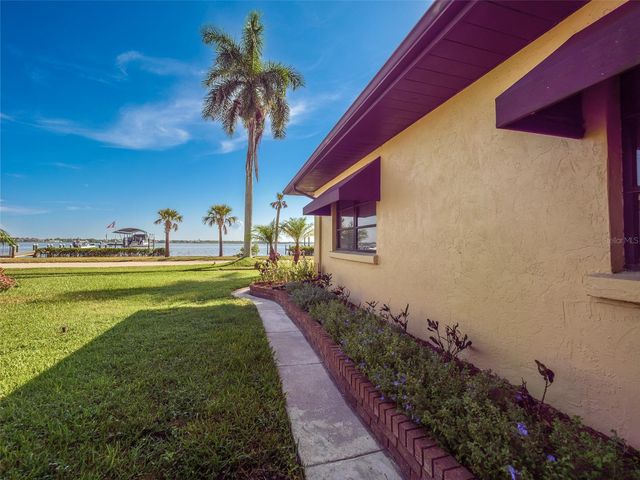 2410 RIVERSIDE DRIVE E, Bradenton, FL 34208