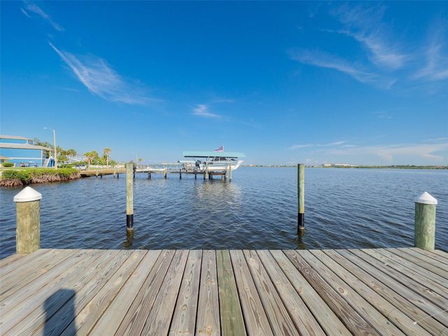 2410 RIVERSIDE DRIVE E, Bradenton, FL 34208