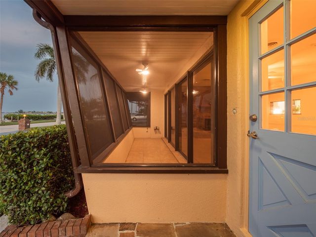2410 RIVERSIDE DRIVE E, Bradenton, FL 34208
