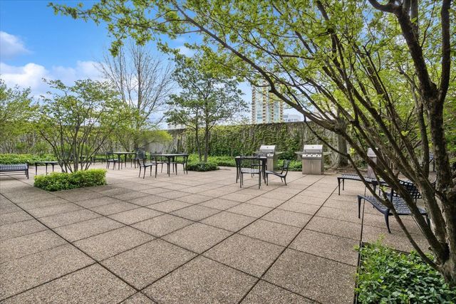 800 Elgin Road PH19, Evanston, IL 60201
