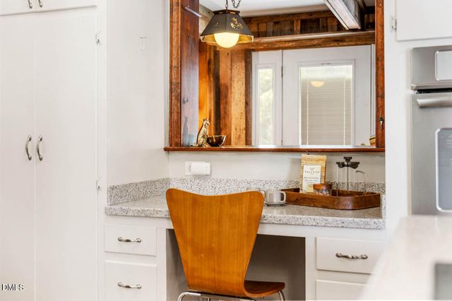 101 Ray Road, Chapel Hill, NC 27516