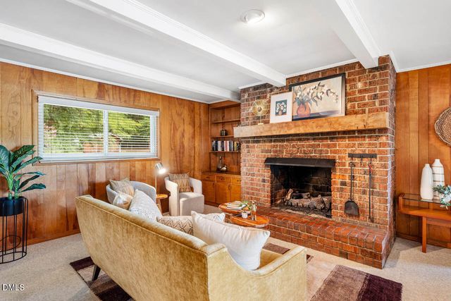 101 Ray Road, Chapel Hill, NC 27516