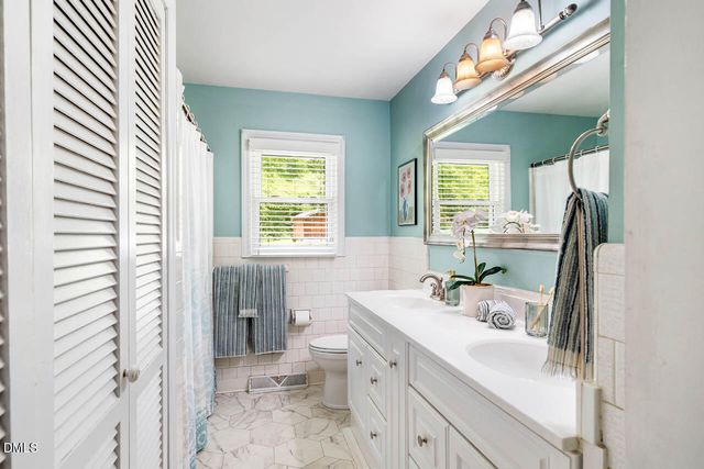 101 Ray Road, Chapel Hill, NC 27516