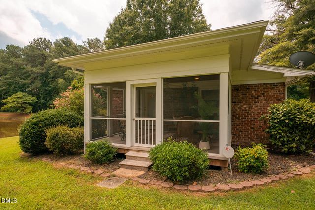 101 Ray Road, Chapel Hill, NC 27516