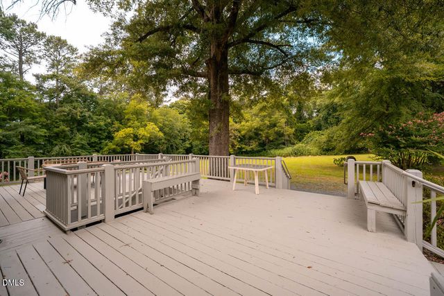 101 Ray Road, Chapel Hill, NC 27516