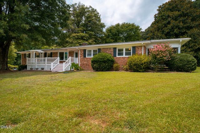 101 Ray Road, Chapel Hill, NC 27516