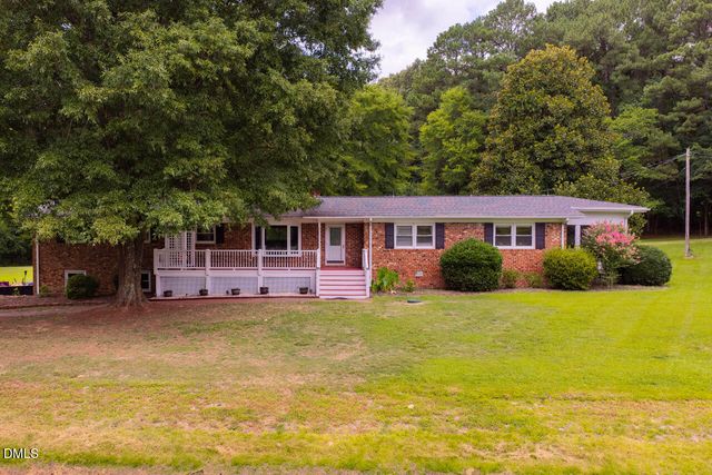 101 Ray Road, Chapel Hill, NC 27516