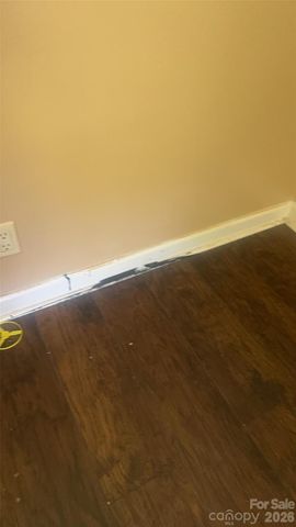 434 Mcalpin Lane, Taylorsville, NC 28681
