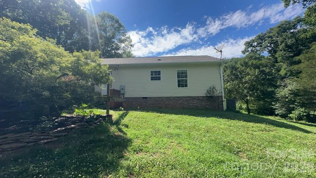434 Mcalpin Lane, Taylorsville, NC 28681