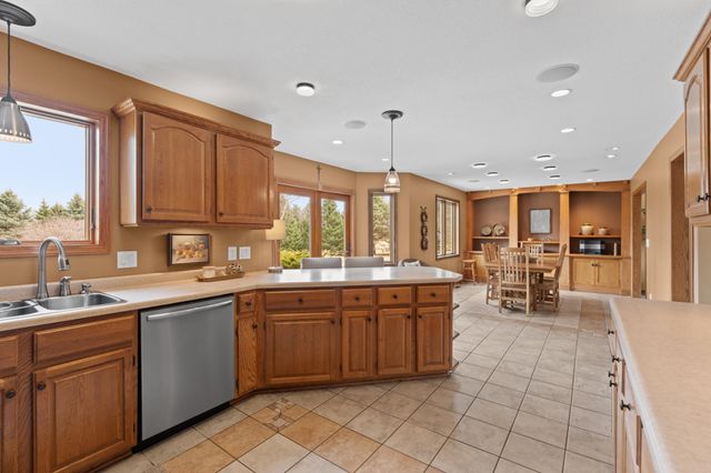 3680 Arlington Lane SE, Rochester, MN 55904