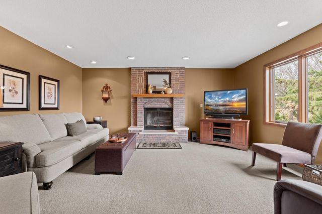 3680 Arlington Lane SE, Rochester, MN 55904