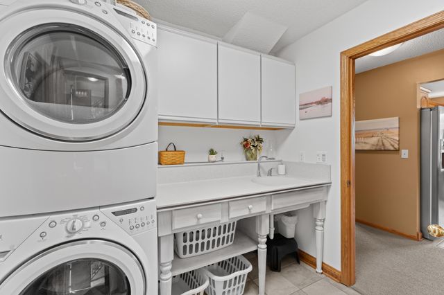 3680 Arlington Lane SE, Rochester, MN 55904