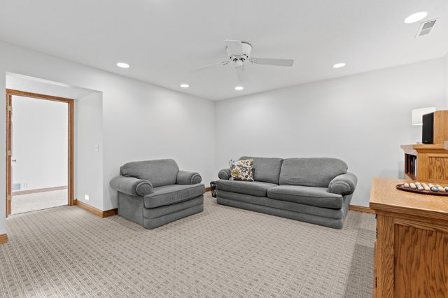 3680 Arlington Lane SE, Rochester, MN 55904