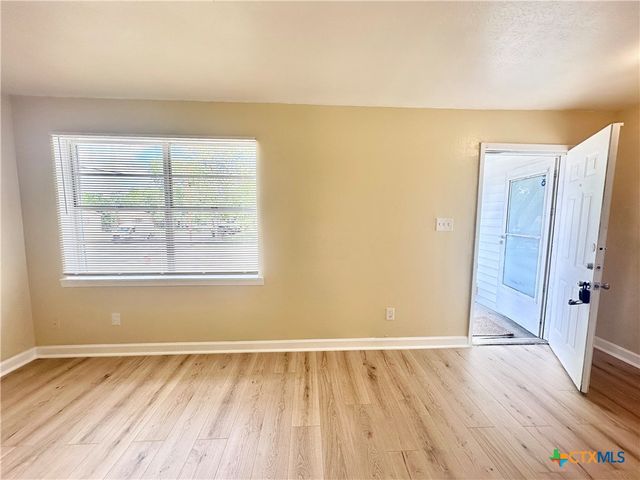 502 S 13th Street, Copperas Cove, TX 76522