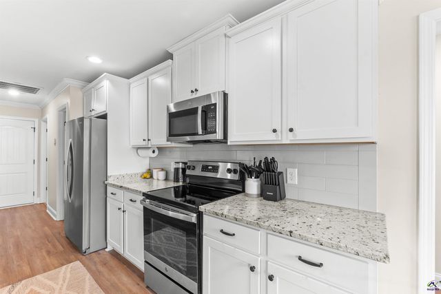 104 Sig Court, Kathleen, GA 31047