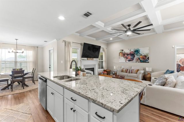 104 Sig Court, Kathleen, GA 31047