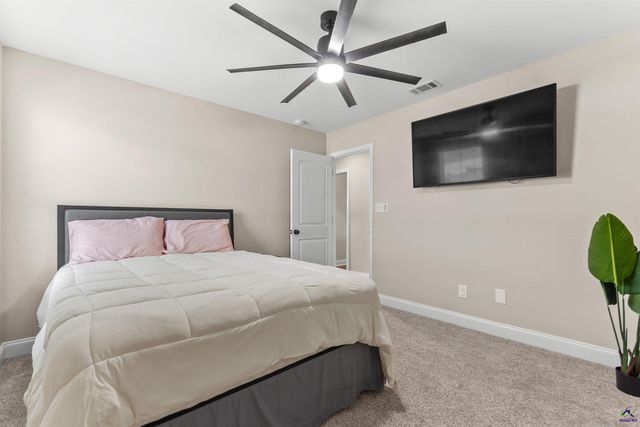 104 Sig Court, Kathleen, GA 31047