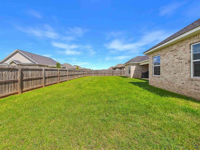 104 Sig Court, Kathleen, GA 31047