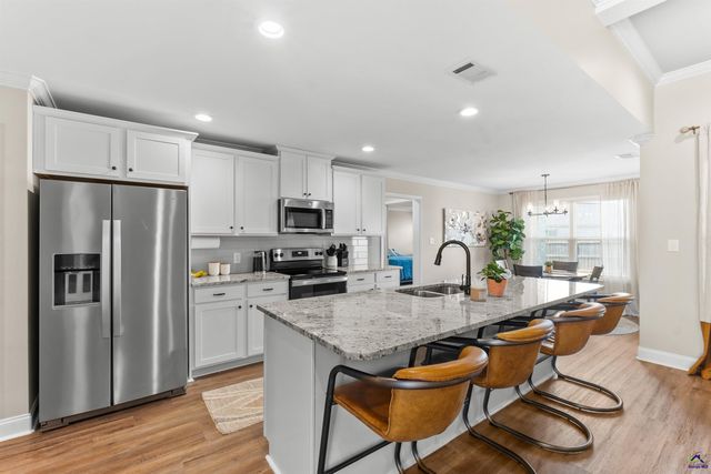 104 Sig Court, Kathleen, GA 31047