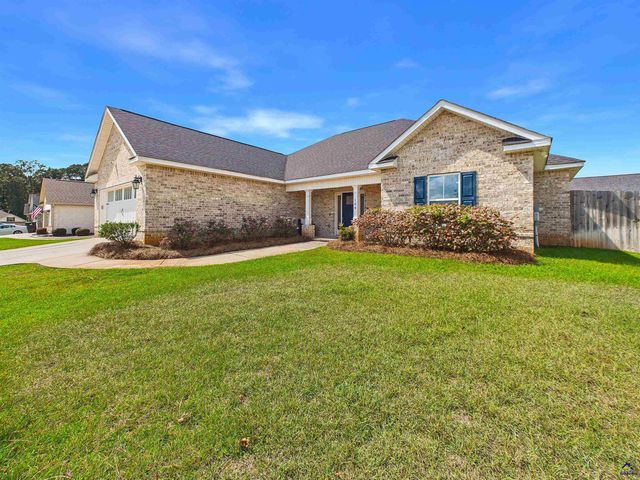 104 Sig Court, Kathleen, GA 31047