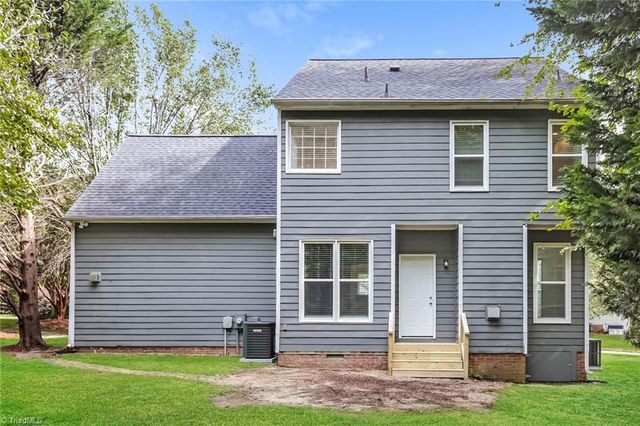 8 Brackenwood Court, Greensboro, NC 27407