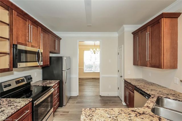 8 Brackenwood Court, Greensboro, NC 27407