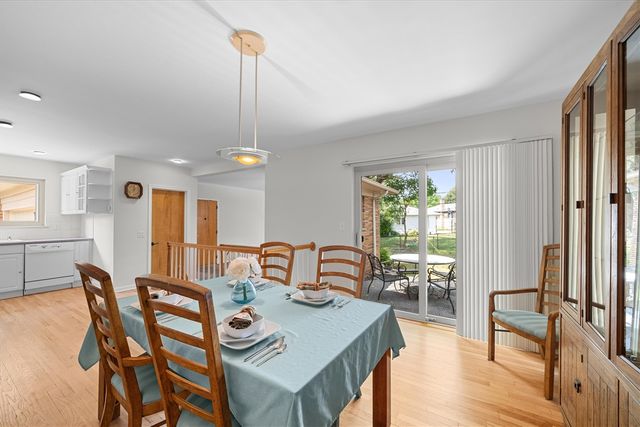 30906 Roycroft Street, Livonia, MI 48154