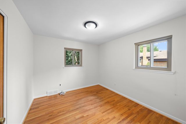 30906 Roycroft Street, Livonia, MI 48154